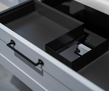 Detail otvorenej zásuvky PORTO SZZ2 100