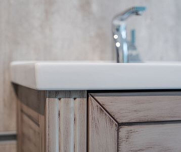 Detail umývadlovej skrinky ANTIK SUPZ 70